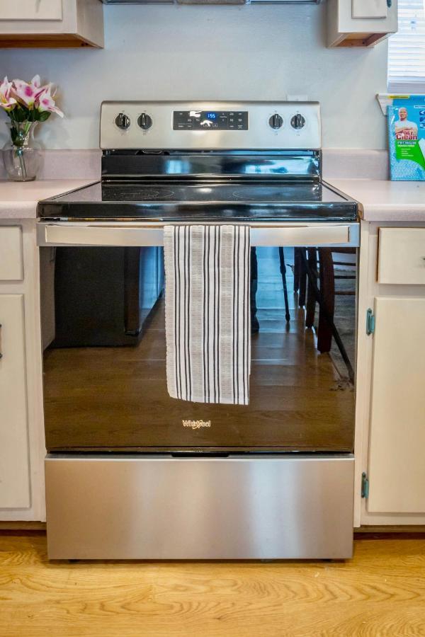 Life'S A Breeze! Updated 3B Home 10 Min To Beach! Gulf Breeze Eksteriør bilde