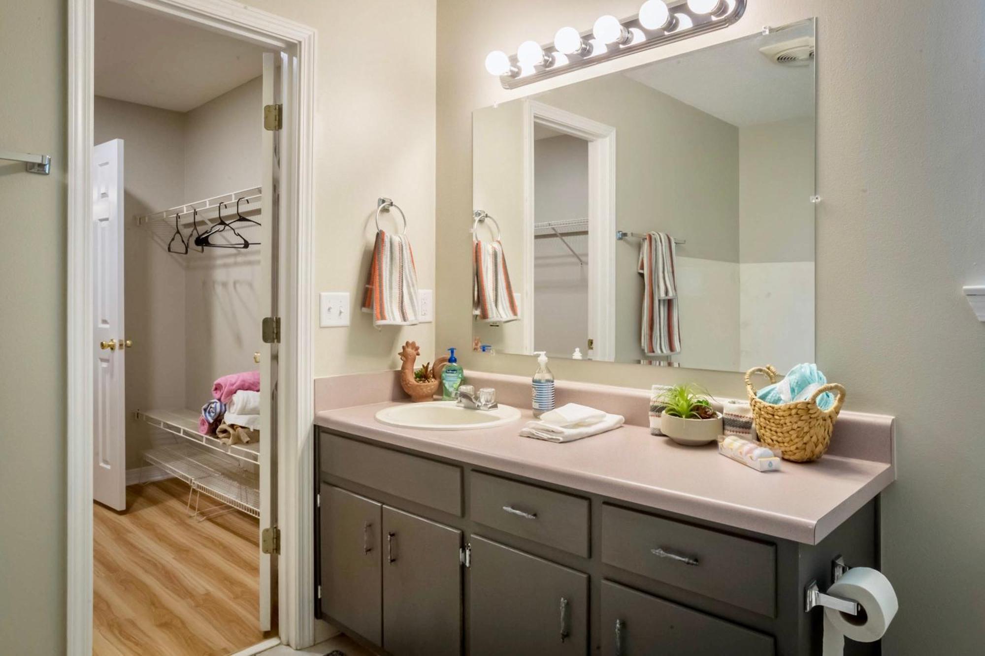 Life'S A Breeze! Updated 3B Home 10 Min To Beach! Gulf Breeze Eksteriør bilde
