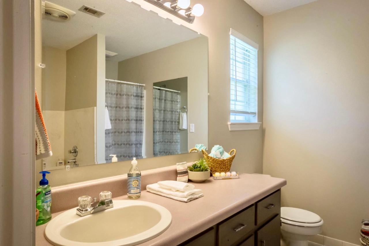 Life'S A Breeze! Updated 3B Home 10 Min To Beach! Gulf Breeze Eksteriør bilde
